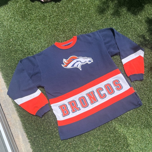 VTG 00s / Y2K NFL Denver Broncos Sweatshirt - Picture 2 of 4
